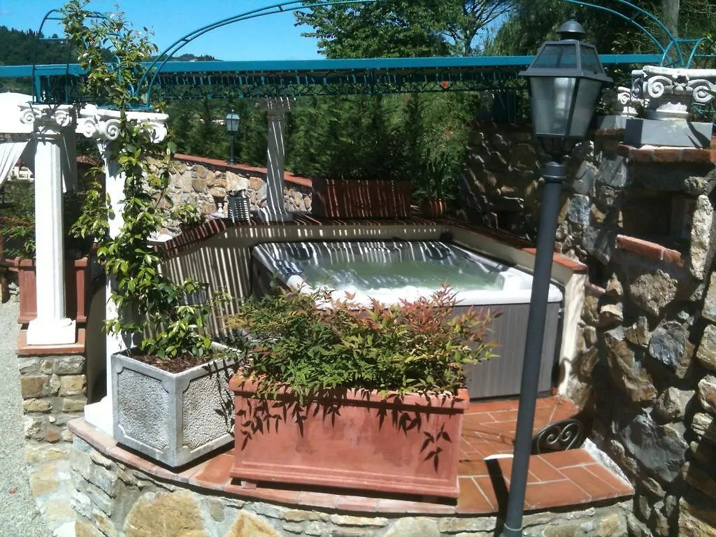 B&B Pino Del Capitano Dicomano Italië