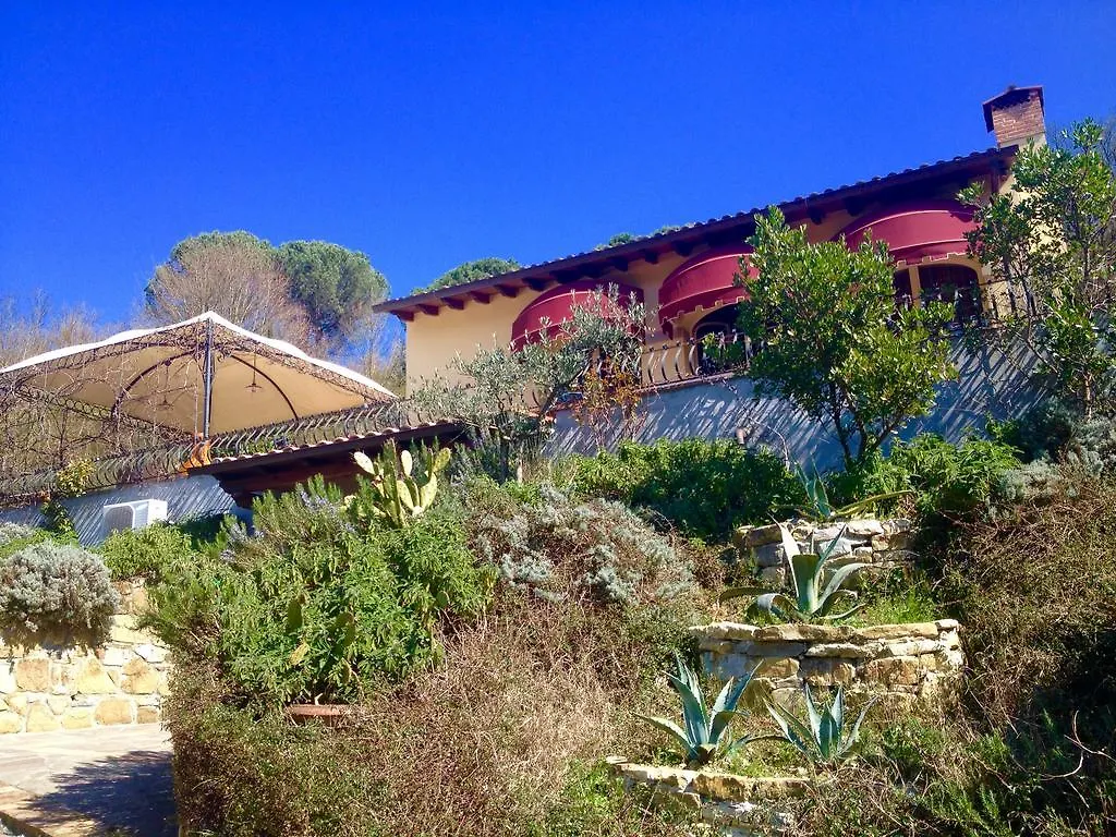 B&B Pino Del Capitano Dicomano Bed & Breakfast